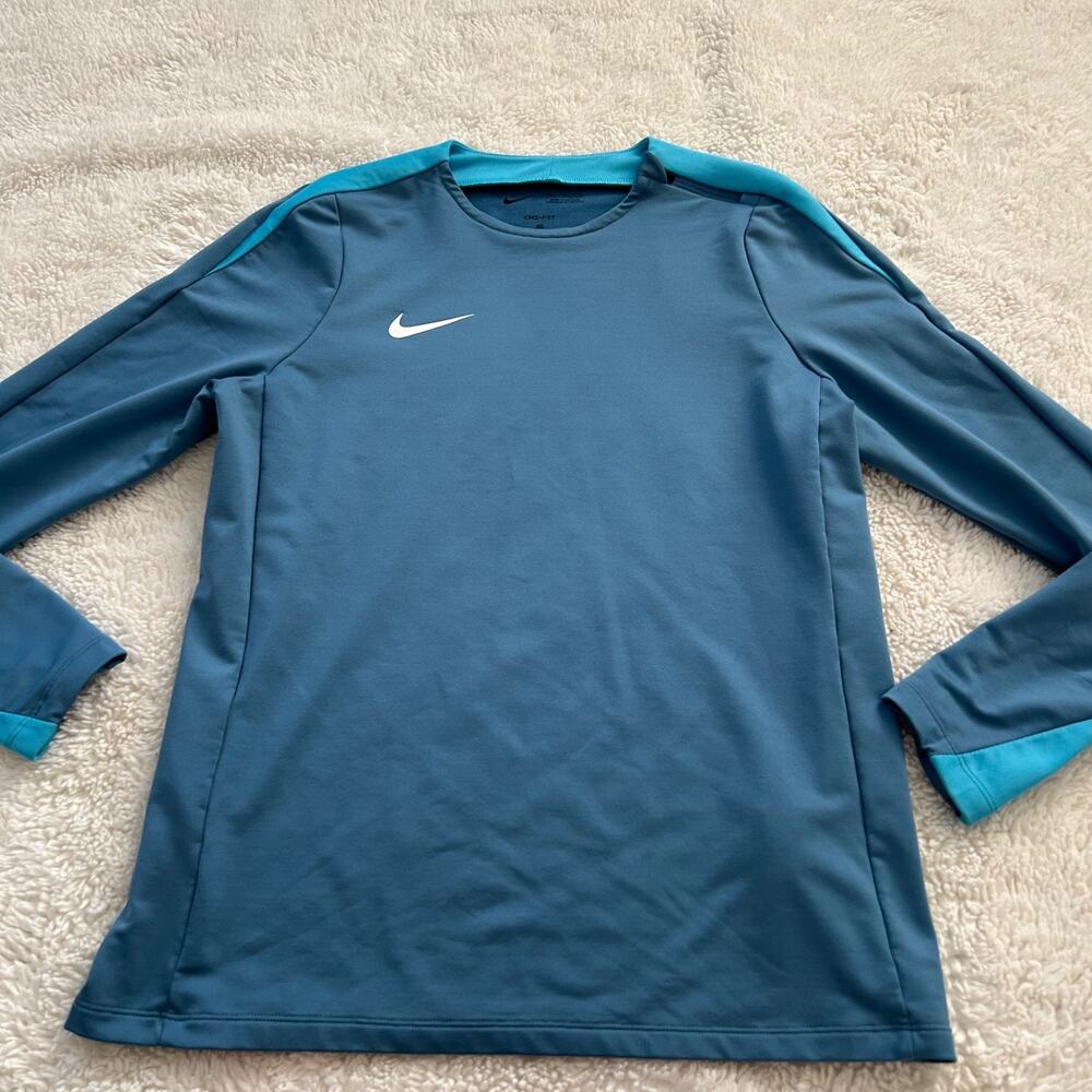 Nike Womens Sz M Dri-Fit Long Sleeve Blue Running Athleisure Luxe Preppy Sports - Picture 2 of 7